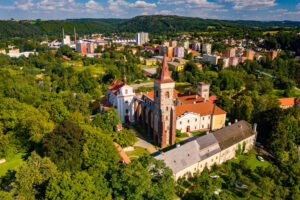 Letecký pohled z dronu na Sázavský klášter 4 září 2021