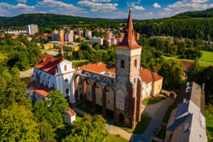 Letecký pohled z dronu na Sázavský klášter 4 září 2021