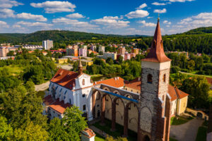 Letecký pohled z dronu na Sázavský klášter 4 září 2021