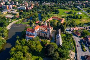 Letecký pohled z dronu na Sázavský klášter 4 září 2021